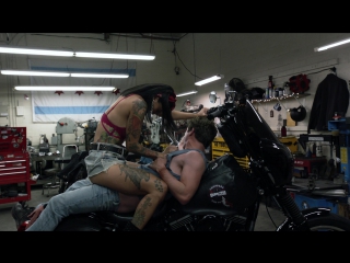 Levy tran nude shameless s08e05 2017 hd 1080p watch online леви трэн бесстыдники