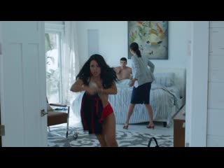 Сьерра рамирес майя митчелл эмма хантон приятные хлопоты cierra ramirez maia mitchell emma hunton good trouble 2